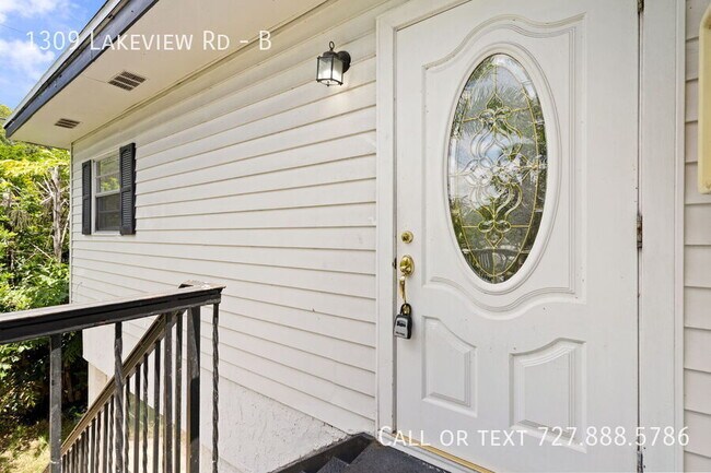 Primary Photo - 1309 Lakeview Rd