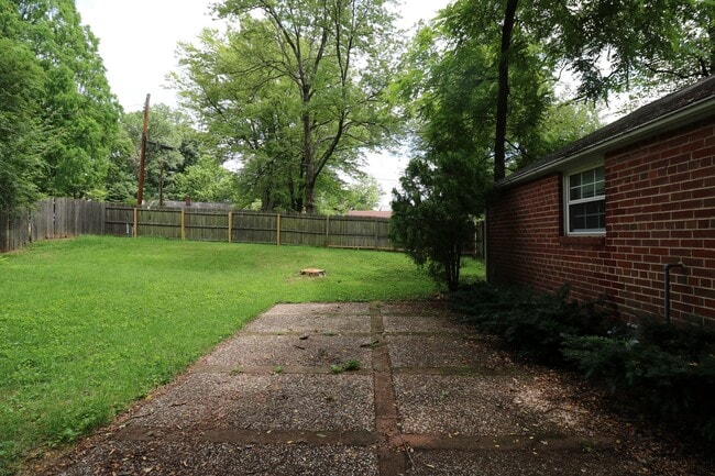 Building Photo - "Coming Soon". - Lovely 2BD/1BA Brick Rambler with large yard!