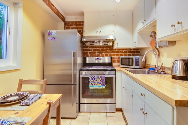 Kitchen - 1738 Martin Luther King Jr Way