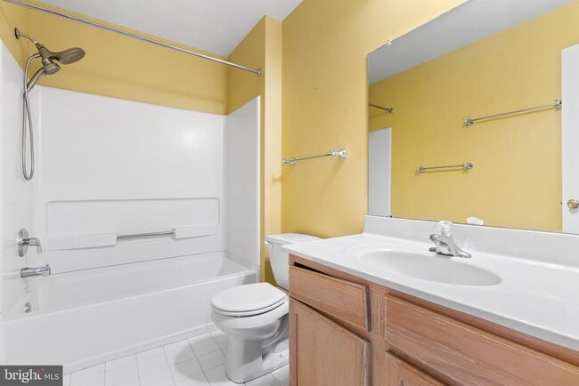 Building Photo - 271 Yorktown Ct