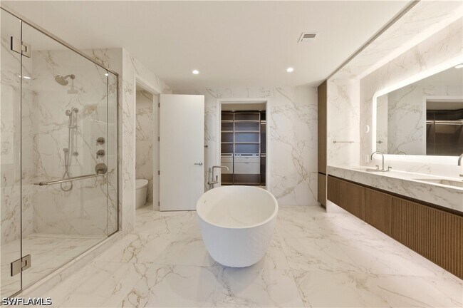 Building Photo - 5100 SEAGRASS Blvd