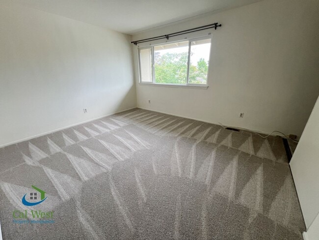 Building Photo - $4095-2 Bd/2.5 Ba Town home in Sunnyvale/Sunset Oaks Community