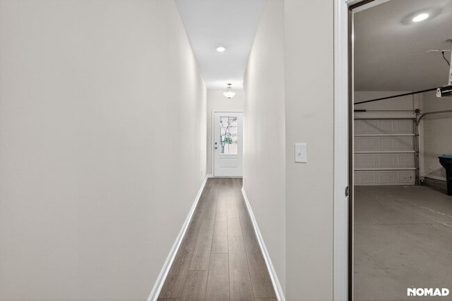 Building Photo - 3447 Hidden Valley Cir