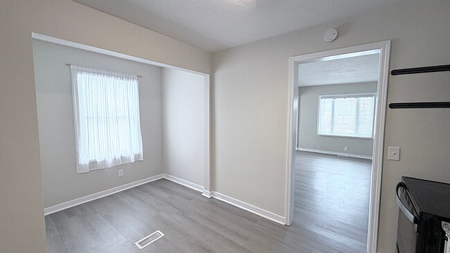 Building Photo - 2088 Skylark Ln