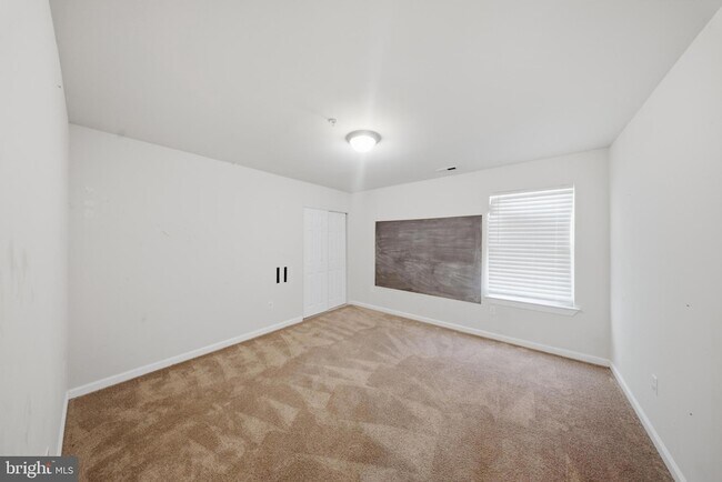 Building Photo - 7611 Temple Hill Rd