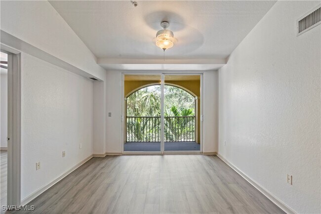 Building Photo - 4113 Residence Drive