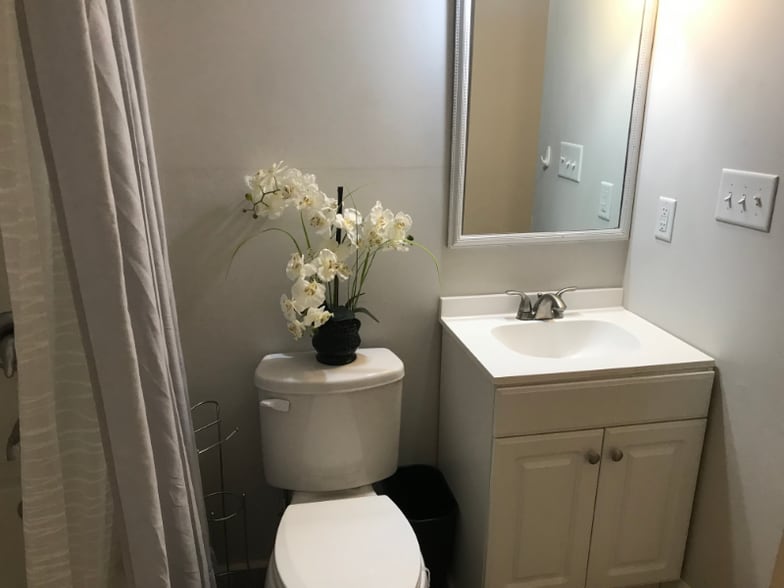 Building Photo - 345 Jay St