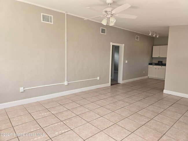 Building Photo - 910 S Orlando Ave