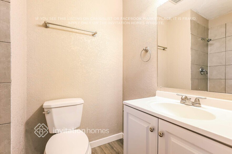 Building Photo - 5030 Worchester St