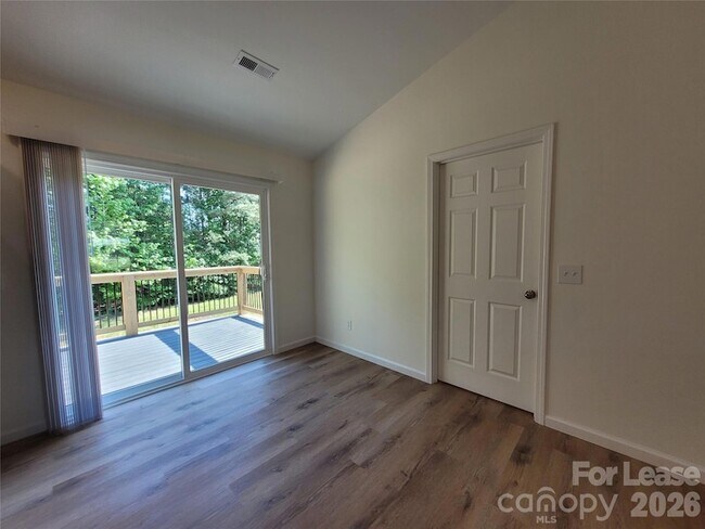Building Photo - 115 Dorchester Ln
