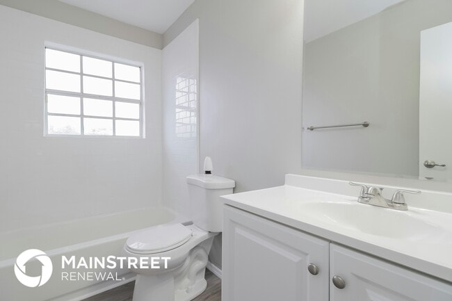 Building Photo - 4000 Downey Ct