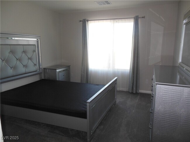 Building Photo - 2664 Crystal Quartz St