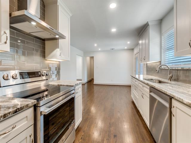 Building Photo - 8815 Graywood Dr