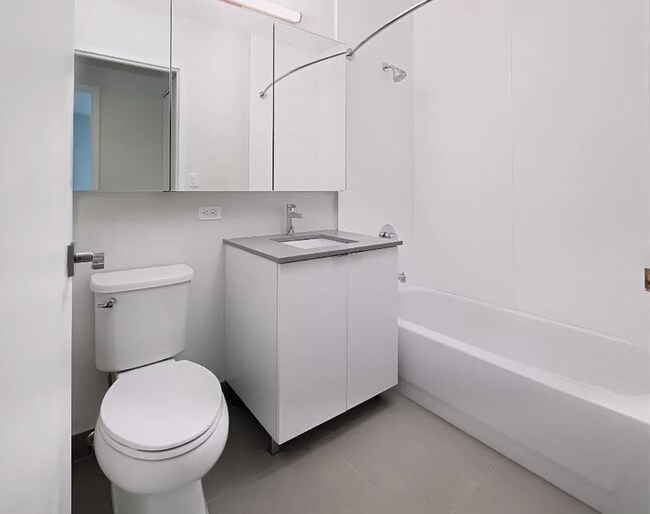 Building Photo - 247 E 50th St