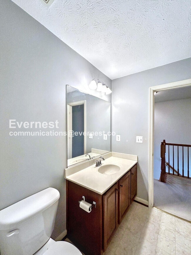 Building Photo - 18337 Democracy Ave