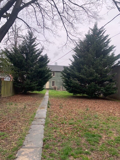 Building Photo - 150 S East St