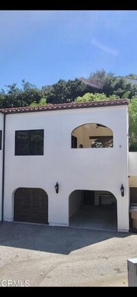 Building Photo - 1450 Topa View Terrace