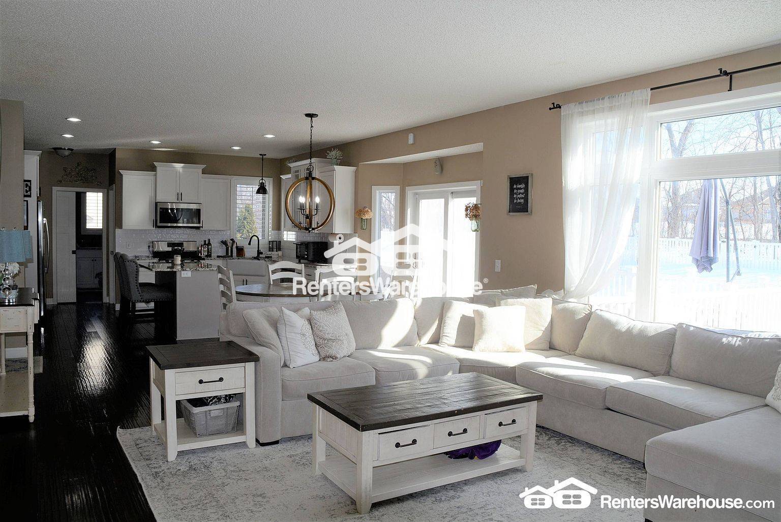 Building Photo - 8868 Whispering Oaks Trail