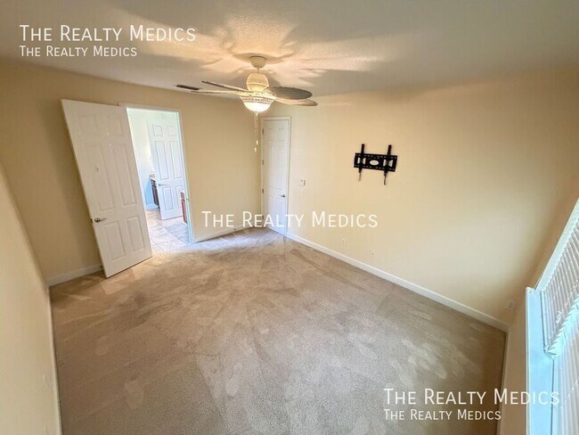 Building Photo - 11867 Padua Ln