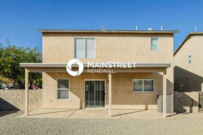 Building Photo - 4 Bedroom Pet-Friendly Home in TUCSON, AZ with Main Street Renewal