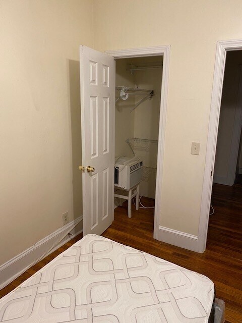 *Pictures are representative samples of the advertised unit. In some cases, the actual units you tou - 21 Westbourne Ter