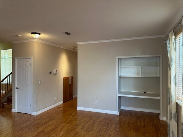 Building Photo - Lodi 4 Bedroom 3 Bathrom Home with a Pool