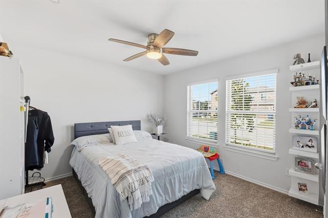 Building Photo - 3934 Dickinson Ave