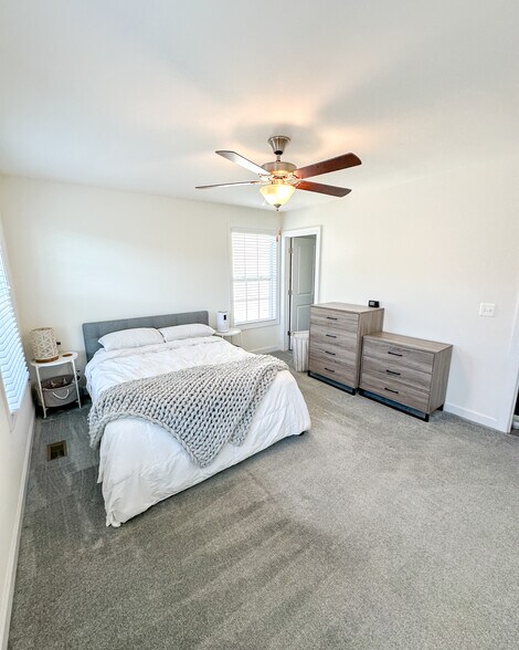 Building Photo - 1058 Old Trail Dr