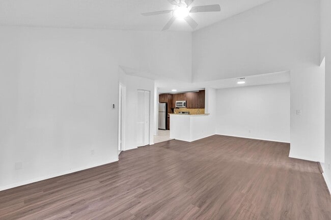 Building Photo - Beautiful 3 bedroom 2 bath condo in Coral Springs