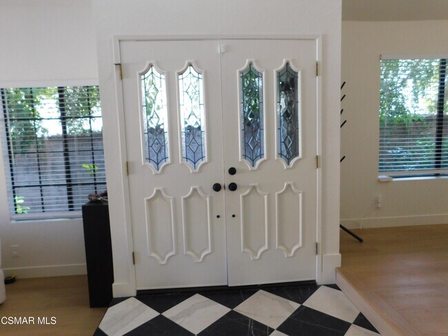 Building Photo - 30024 Quail Run Dr