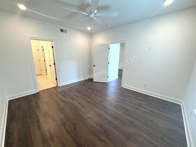 Building Photo - 3BR/3.5BA For Rent