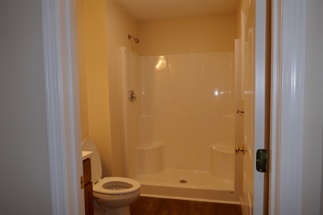 Building Photo - 33 Rudd Farm Dr