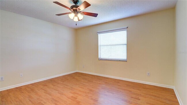 Building Photo - 3399 Mermoor Dr