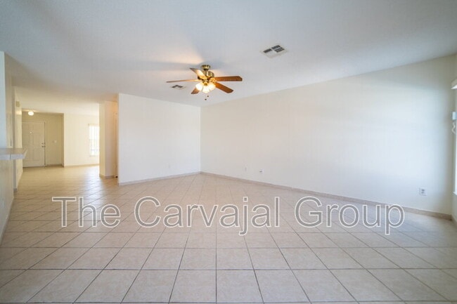 Building Photo - 1215 Kempton Chase Pkwy