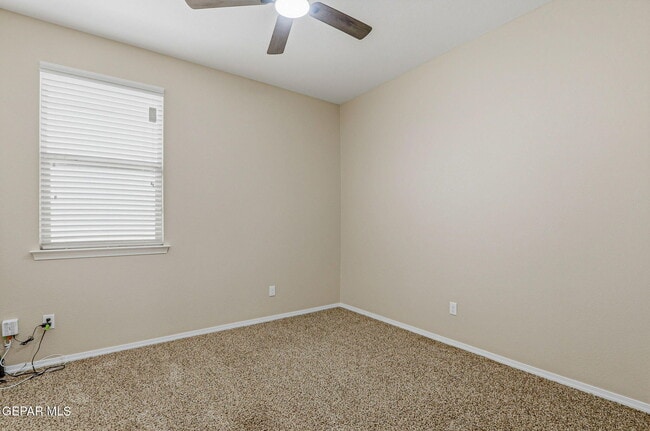 Building Photo - 14458 Vincent Kalel