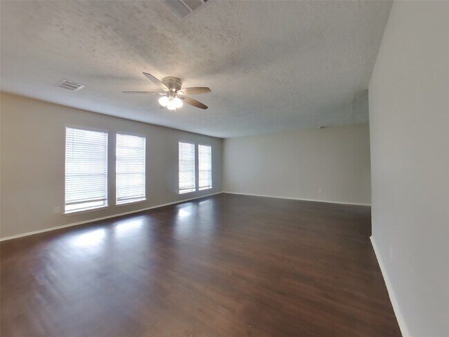 Building Photo - 11119 Daybreak Ln