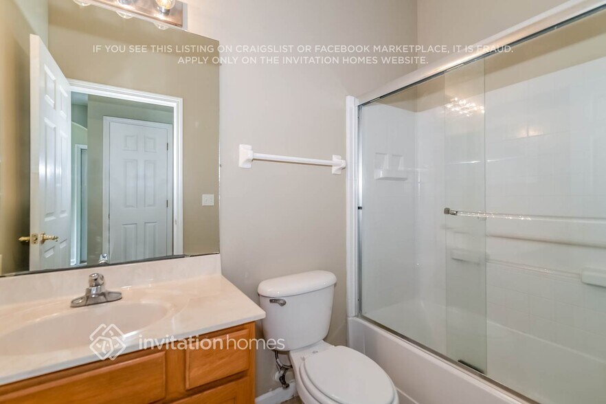 Building Photo - 1016 Oak Arbor Cir