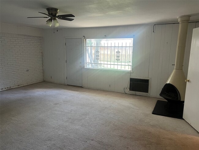 Building Photo - 3715 Latma Dr