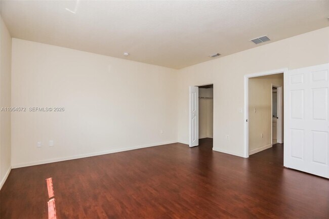 Building Photo - 15464 SW 18th Ln