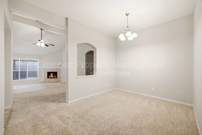 Building Photo - 3814 Apple Hollow Ln