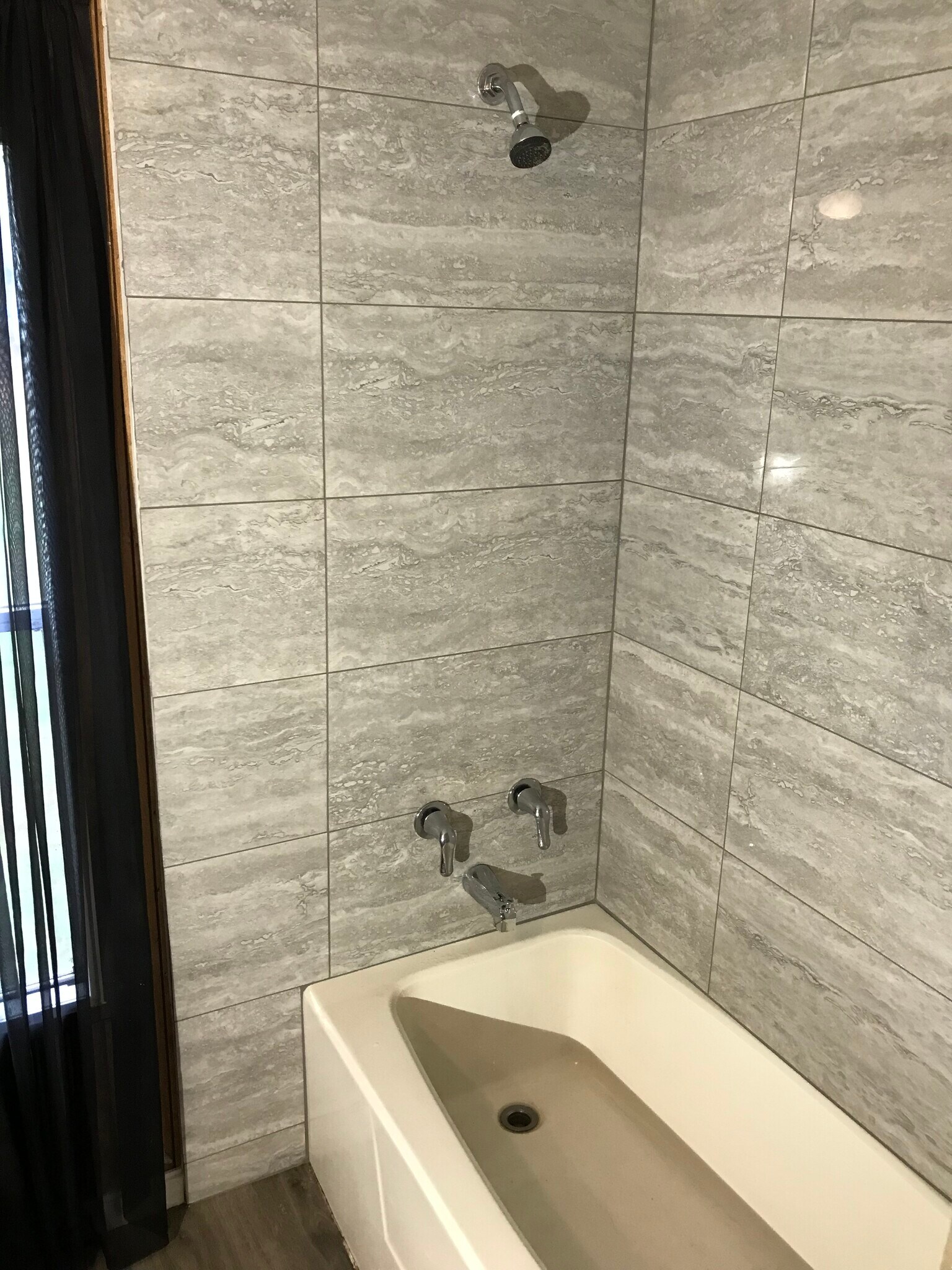 Master bathroom - 4818 Ridgecrest Rd