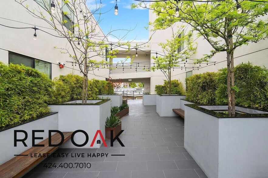 Building Photo - 2409 Griffith Park Blvd