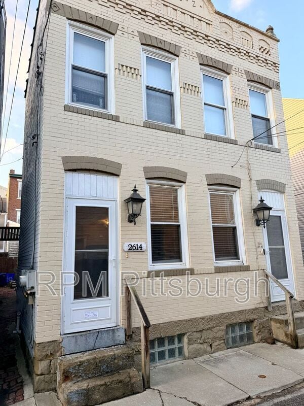 Building Photo - 2614 Larkins Wy