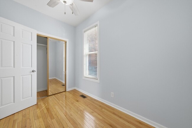 Building Photo - 2125 W 18th Pl