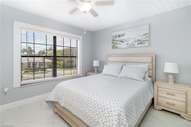 Building Photo - 146 Clyburn Way W