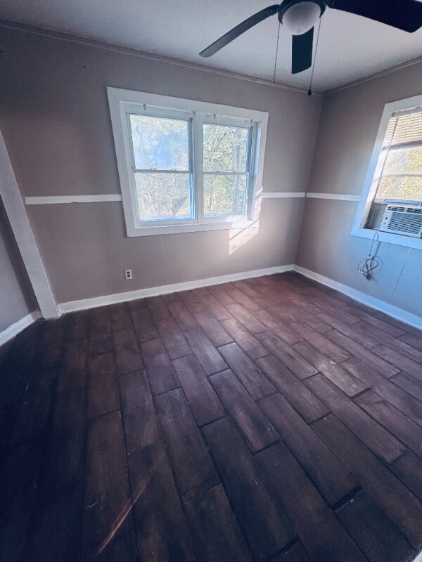 Building Photo - 889 Baker Rd