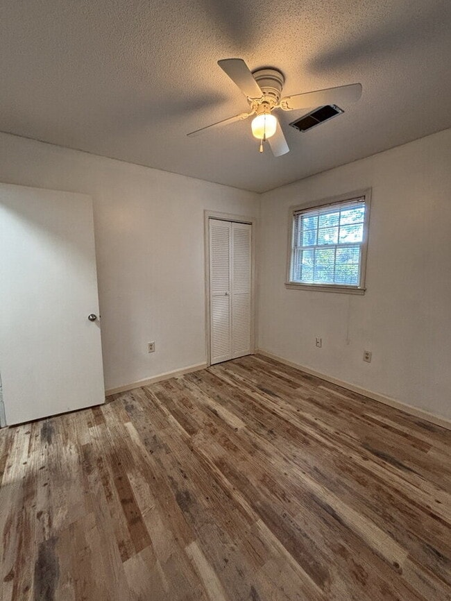 Building Photo - 4411 Donwood Dr