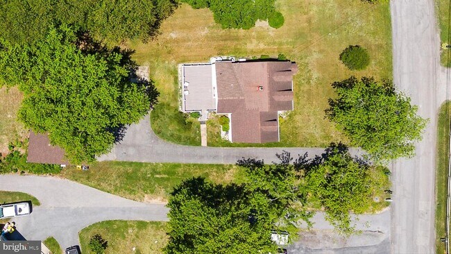 Building Photo - 161 Margate Dr