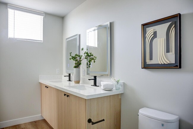 Building Photo - 630 N Power Rd