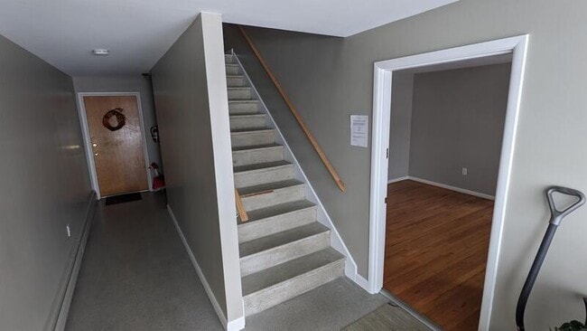 Building Photo - 3618 Robb Ave